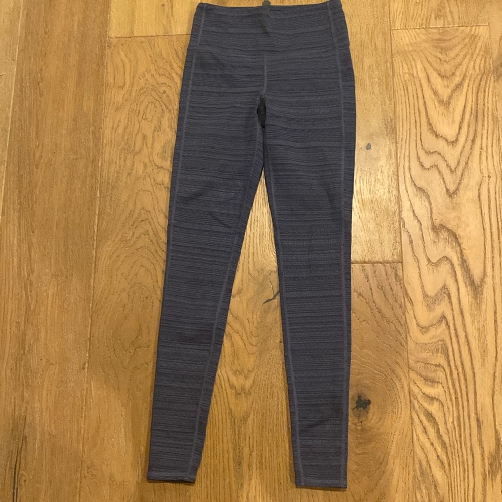 Athleta High Rise Jacquard Chaturanga Blue/Gray/White Size XS. EUC. Pocket.